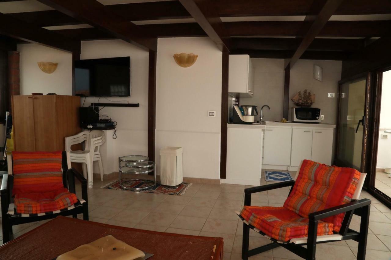 Luxury Apt Apartment Calasetta Exterior foto