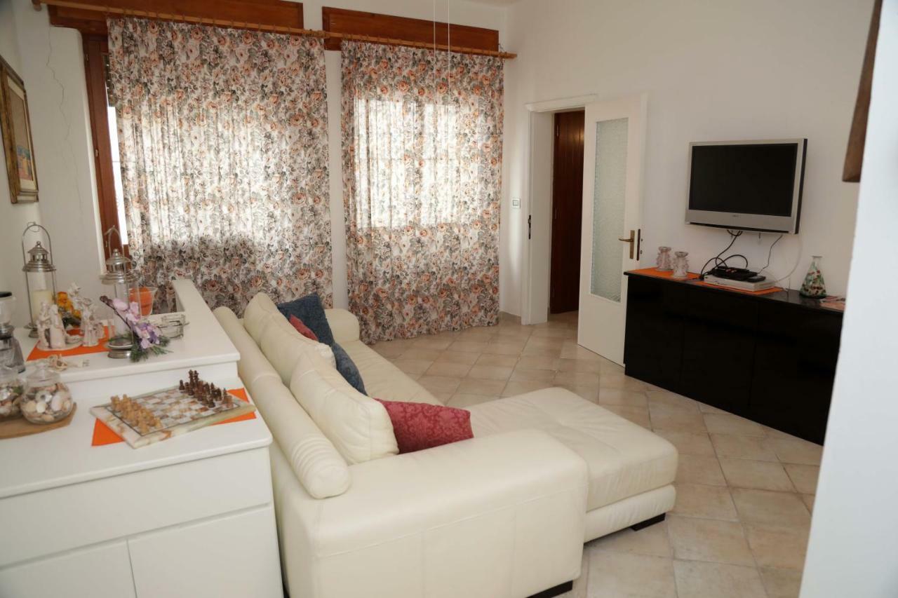 Luxury Apt Apartment Calasetta Exterior foto